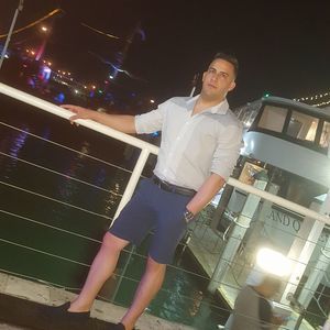 Meet your Posher, Julio